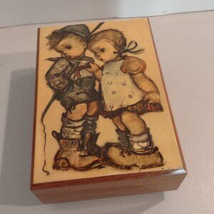 Hummel Music/Jewelry box